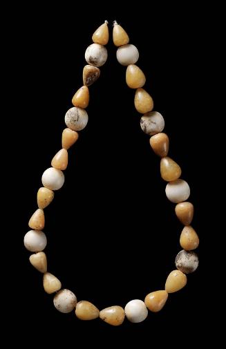 Beads, amber color