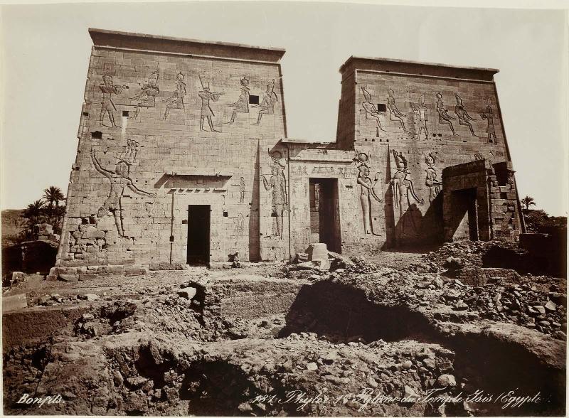 181 "Phylae 1er Pylône du Temple Isis/Egypte"