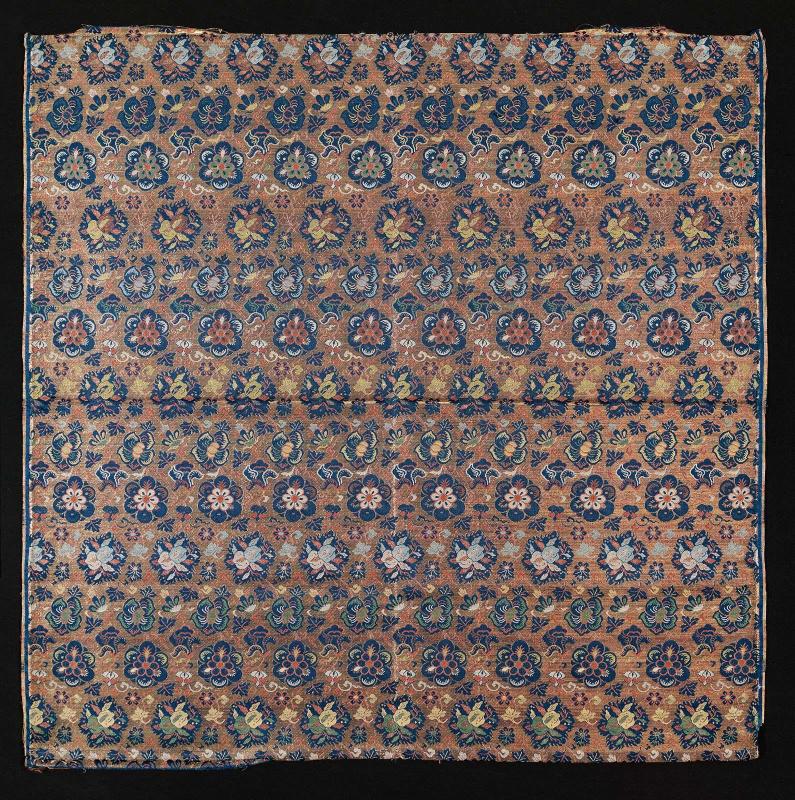 Buddhist altar cloth (uchishiki)