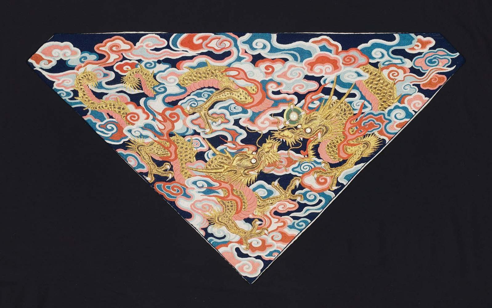 Buddhist altar cloth (uchishiki)