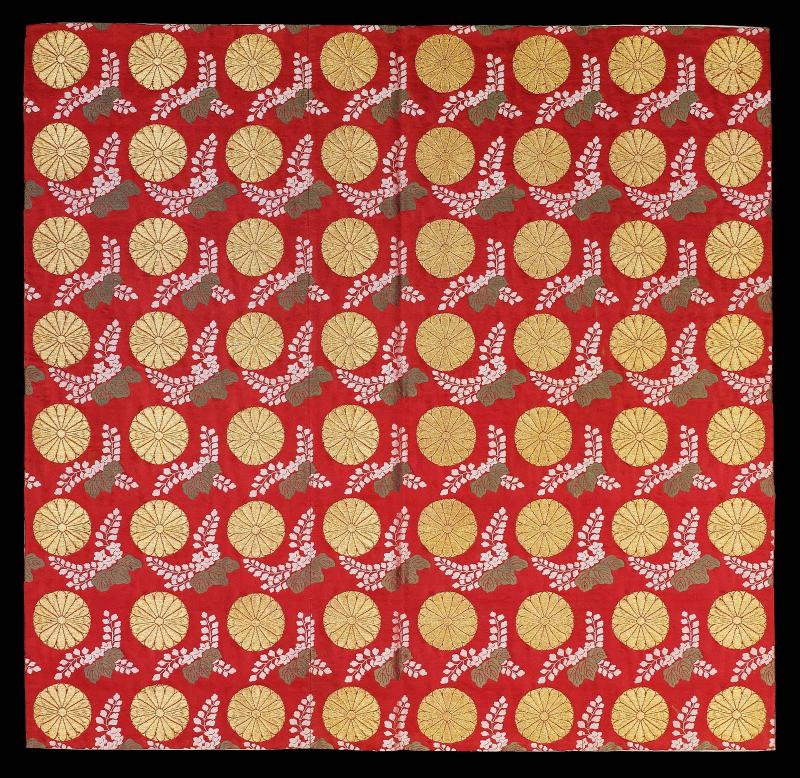Buddhist altar cloth (uchishiki)
