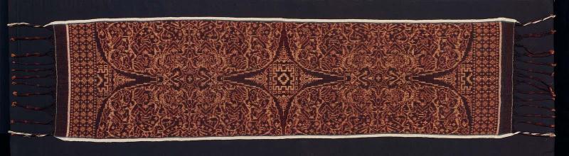 Woman's ceremonial shoulder or breast cloth (geringsing, geringsing wayang kebo, selendang or anteng)