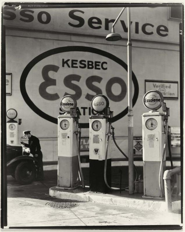 Gasoline Station from the series Changing New York