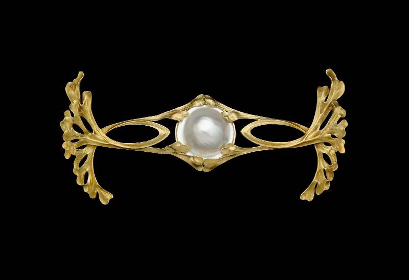 Seaweed brooch