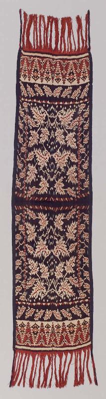 Woman's shoulder cloth (slendang, selendang)