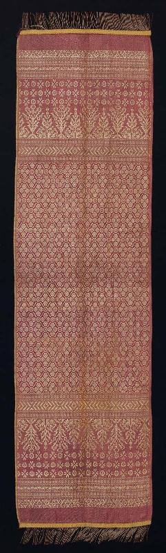 Shoulder or waist cloth (kain songket)