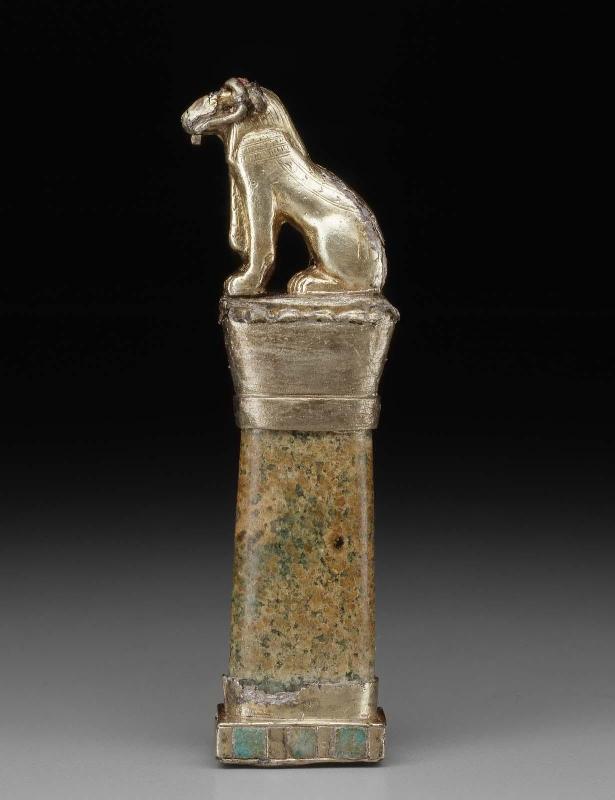 Pendant with ram-headed sphinx on a column