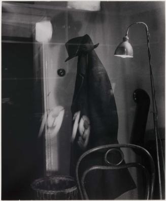 Vésak (Coat, lamp, reflections)