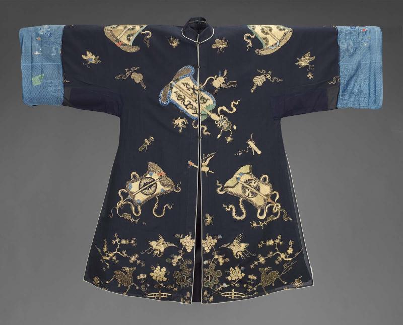 Woman's domestic surcoat (waitao)