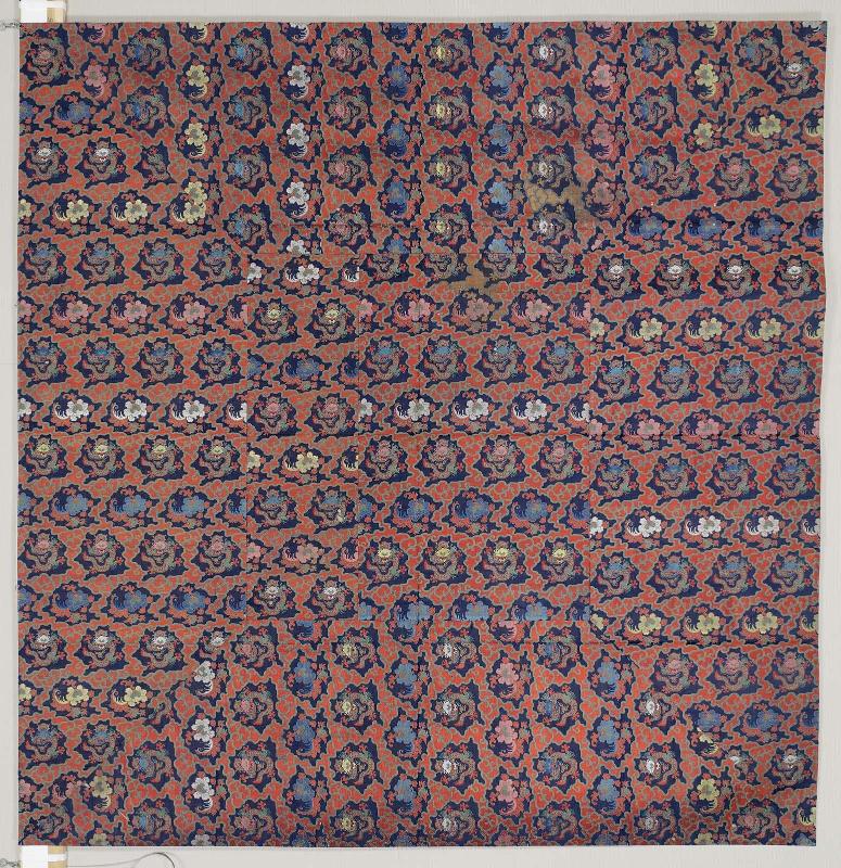 Buddhist altar cloth (uchishiki)