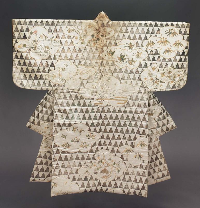 Noh costume (surihaku)