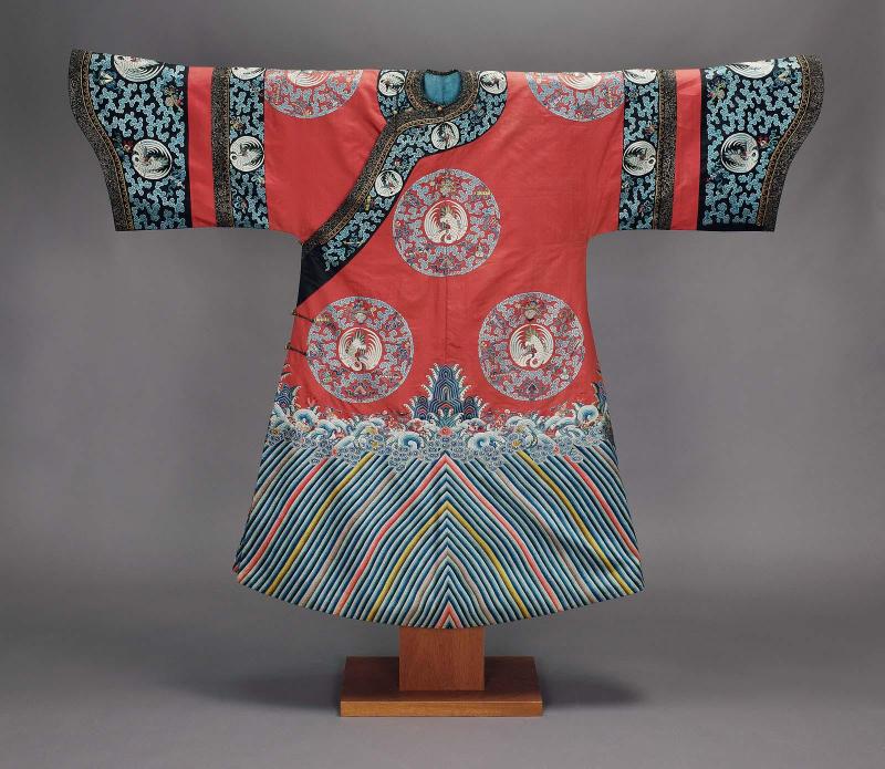 Woman's domestic formal robe (pao)