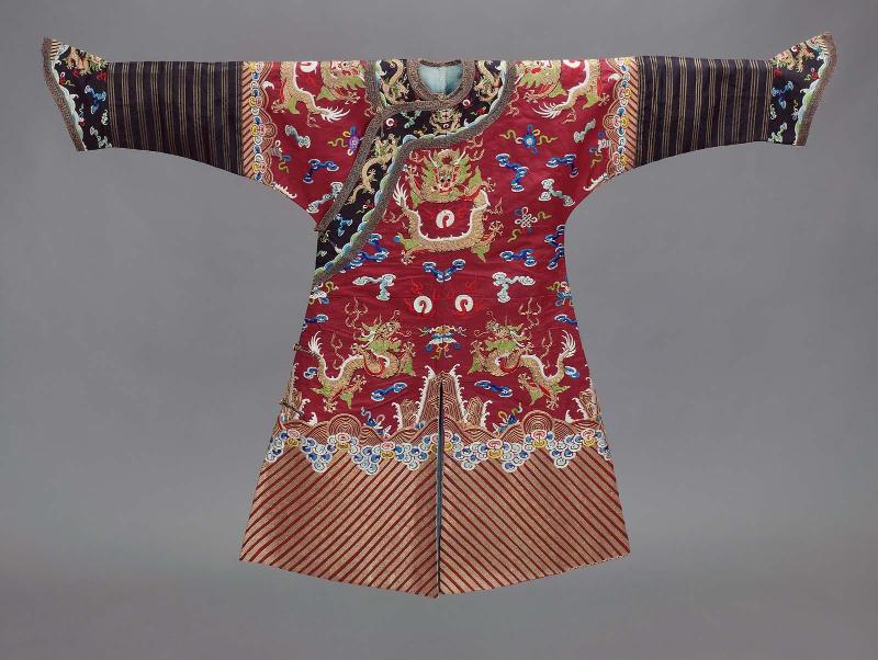 Boy's semi-formal court robe (jifu)