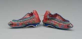 Woman's shoes (gong xie)