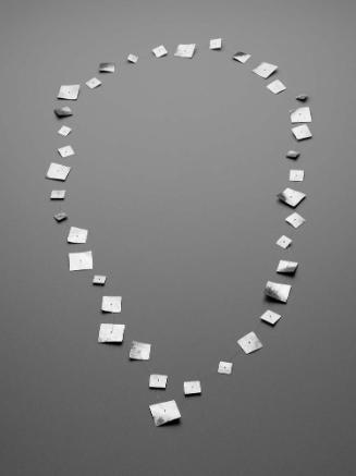 Necklace with flat, silver squares