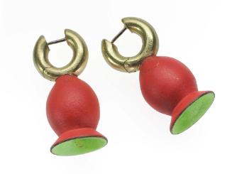 Pair of earrings