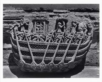 Royal Rowboat Sculpture