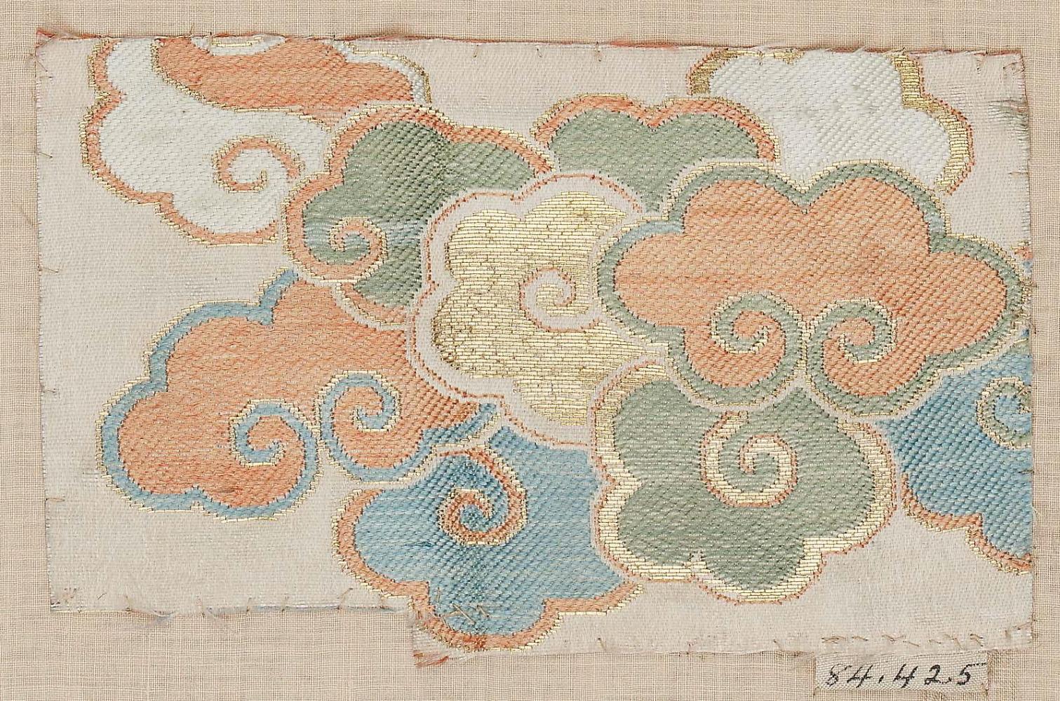 Textile fragment