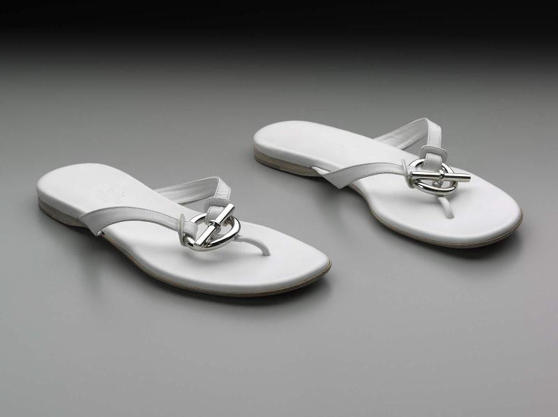 Woman's sandals (pair)