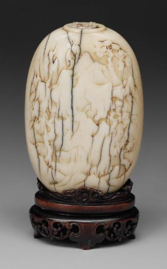 Ivory snuff bottle with landscape design