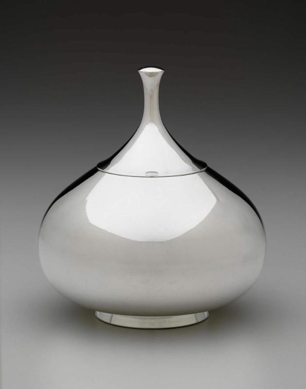 "Dimension" covered sugar bowl