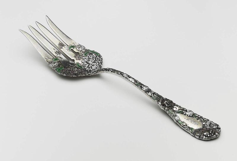 Chrysanthemum salad fork