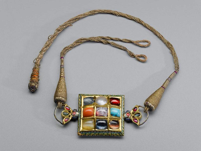 Navaratna armlet