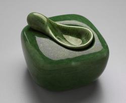 Country Gardens sugar bowl with spoon lid
