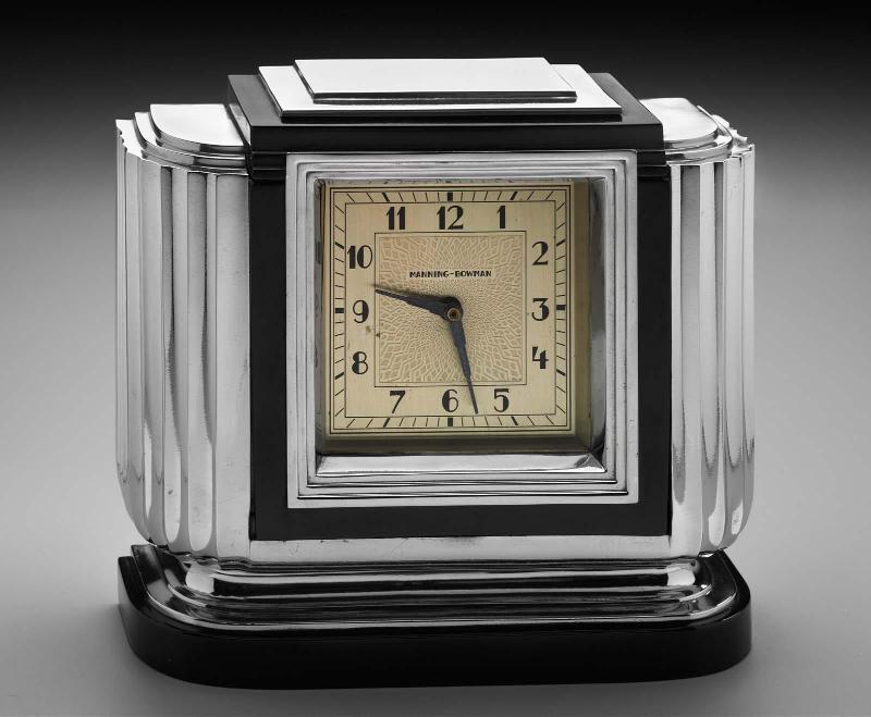 Mantel clock