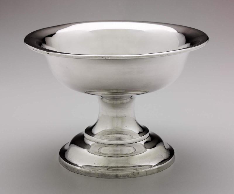 Baptismal basin