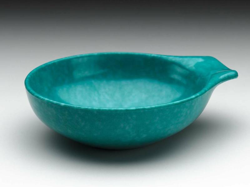 Residential lug soup bowl