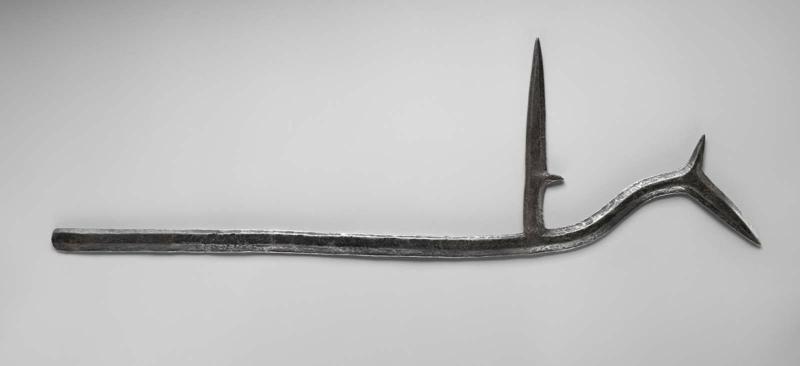 Throwing knife