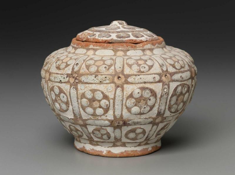 Covered jar (guan)
