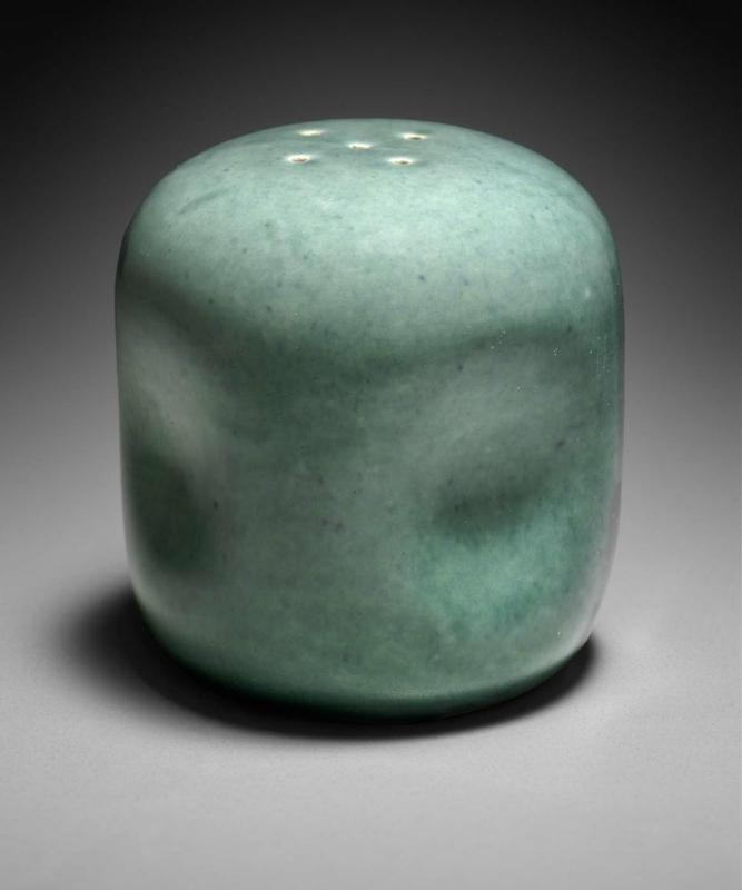 "American Modern" shaker