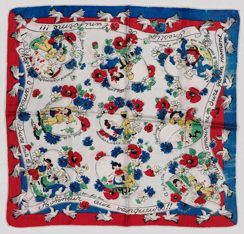 Woman's scarf: "Prestige de l'uniforme!"