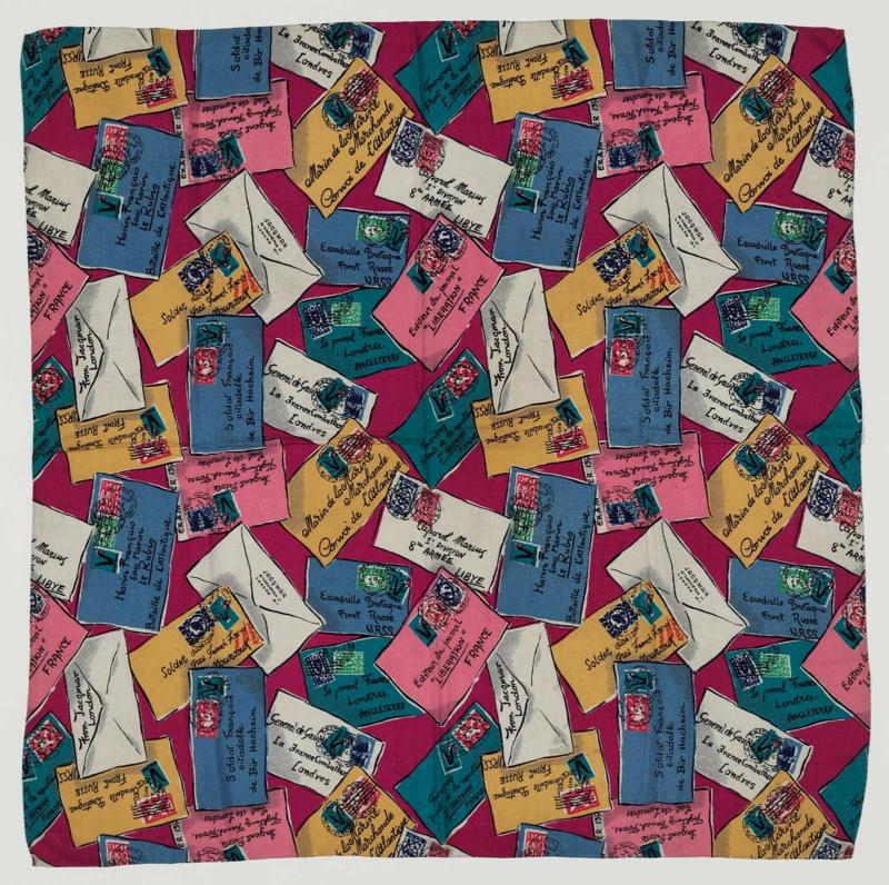 Woman's scarf: Letters to France