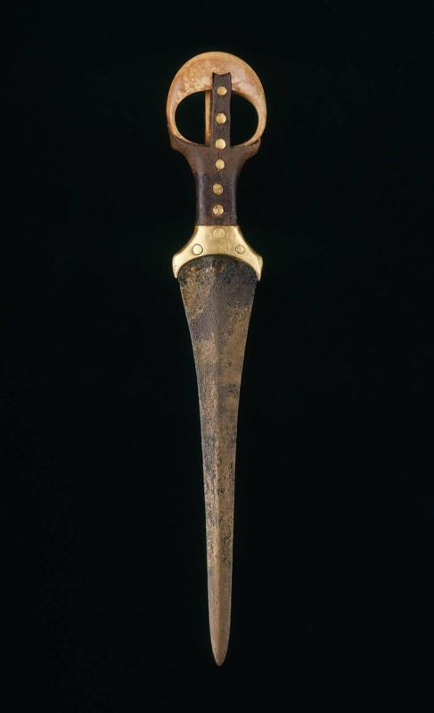Miniature dagger
