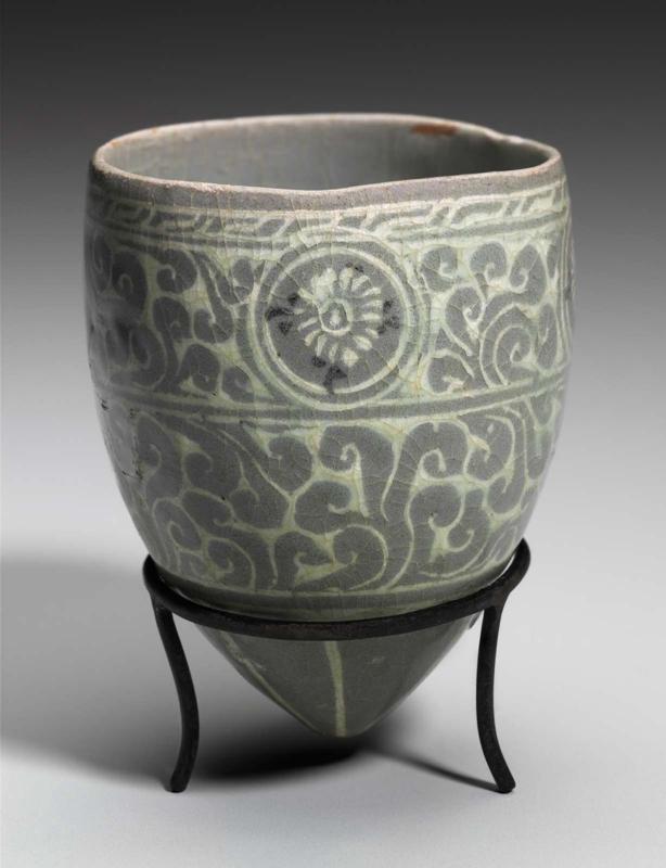 Conical cup