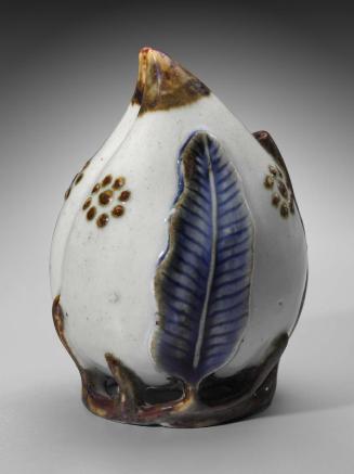 Peach-shaped water dropper