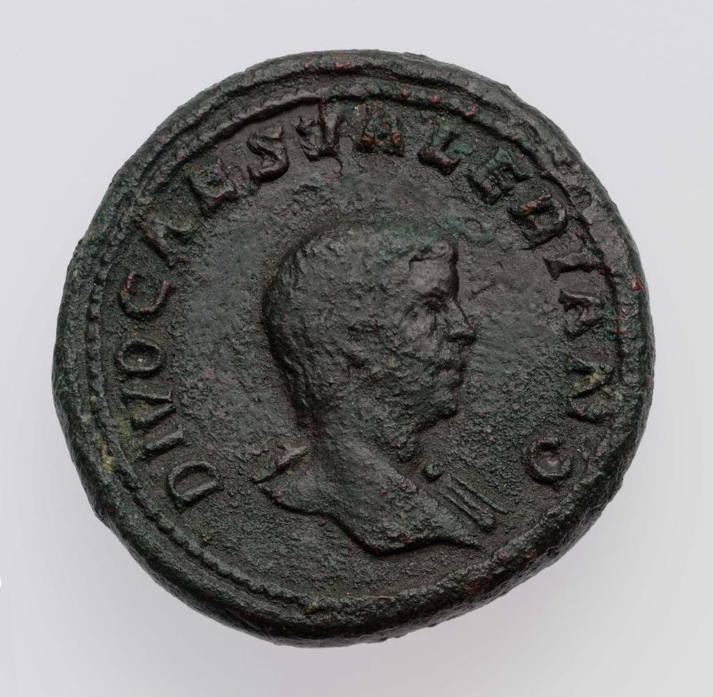 Sestertius with bust of Divus Valerian II, struck under Valerian I and Gallienus