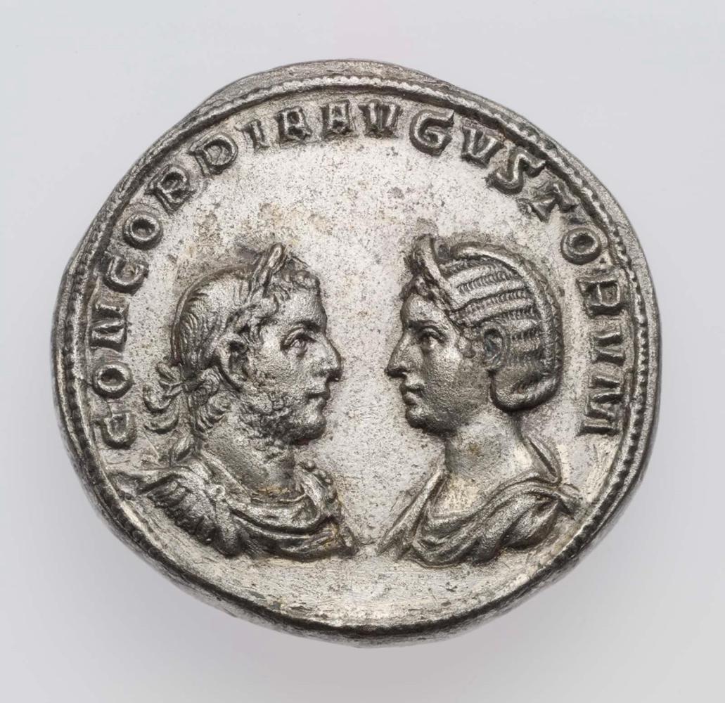 Medallion with busts of Gallienus and Salonina