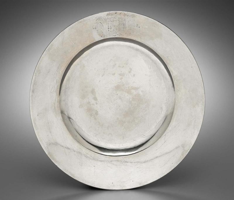 Small serving plate