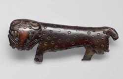 Hip ornament showing a leopard