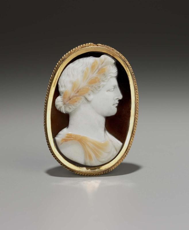 Cameo with bust of Apollo