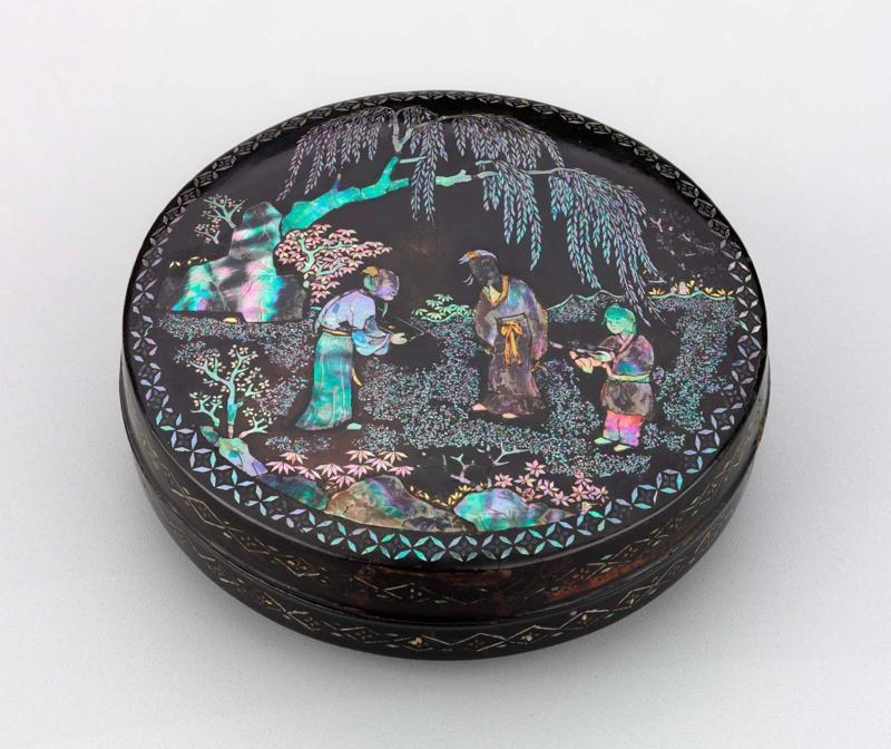 Circular box