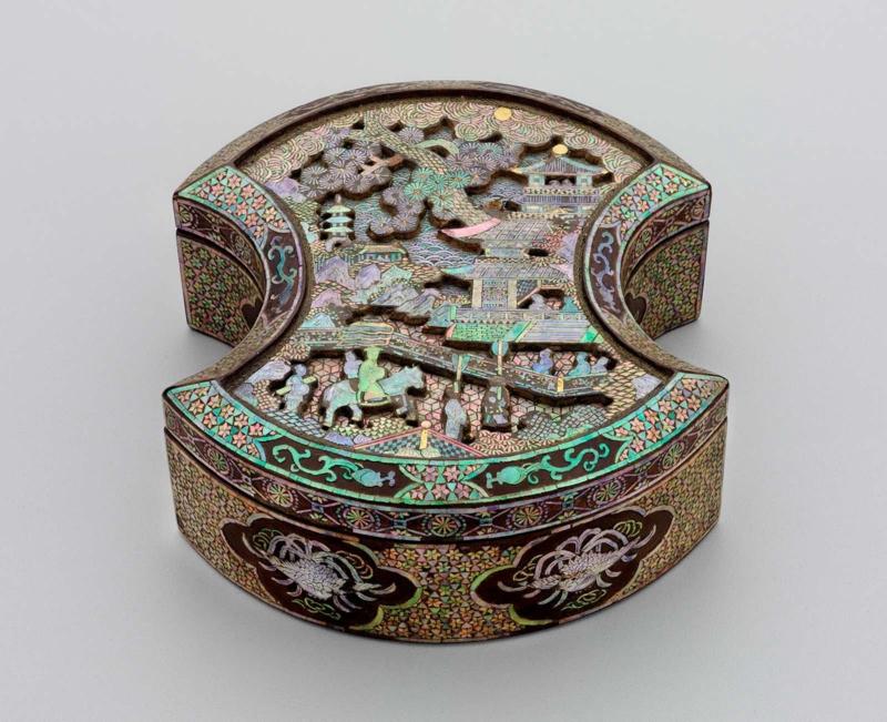 Ingot-shaped box