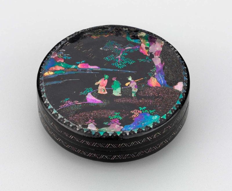 Circular incense box