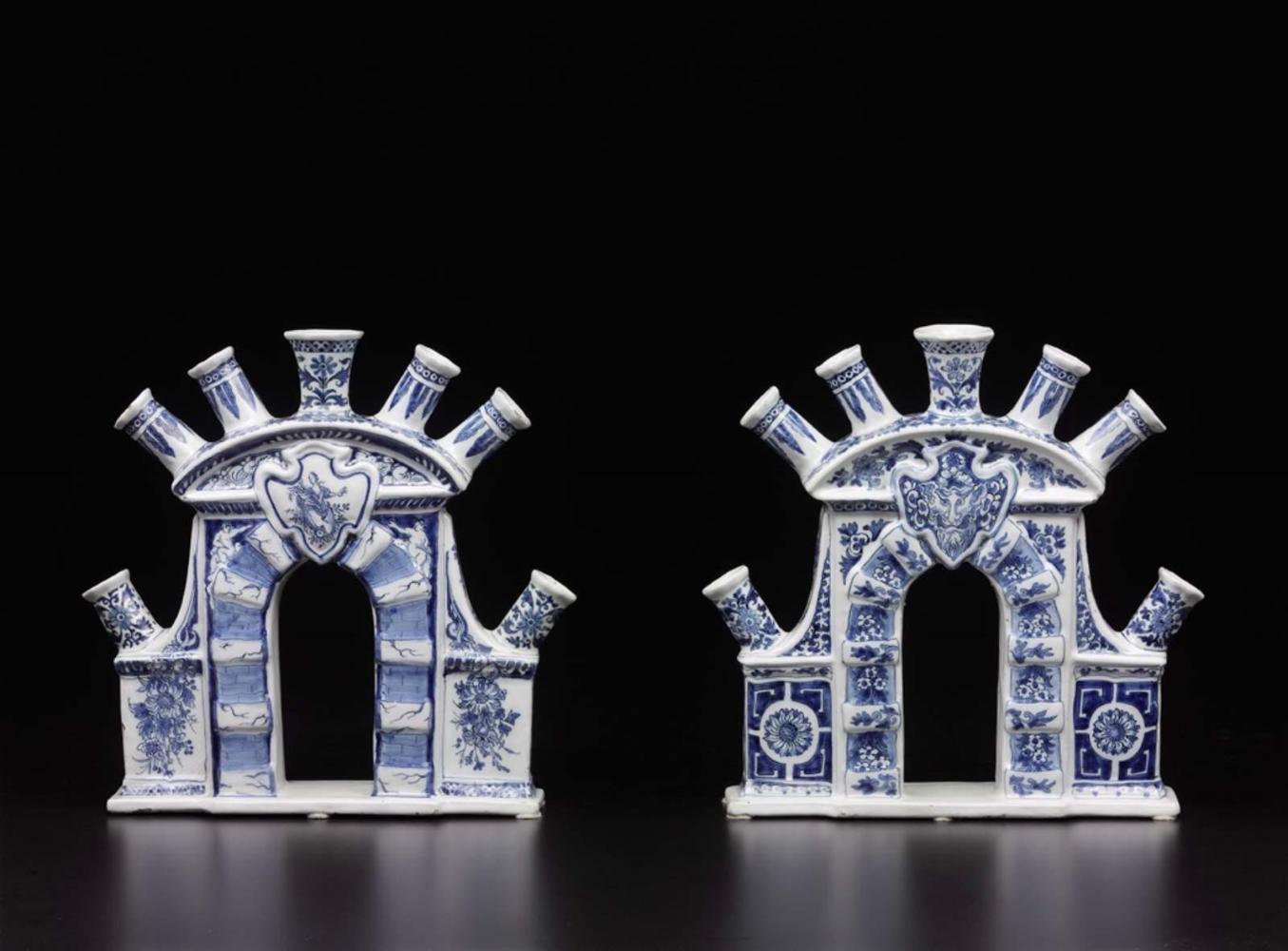 Pair of tulip vases as triumphal arches