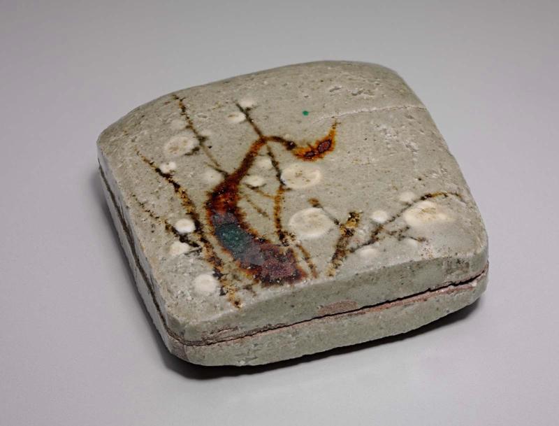 Square shaped box with plum blossoms design