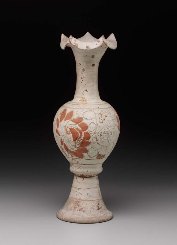 Pedestalled vase with foliated trumpet rim